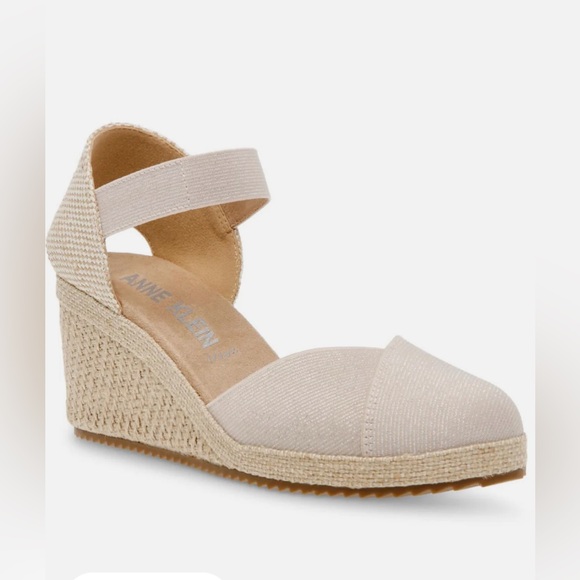 Anne Kline sz 8 Canvas natural tan wedge Slingback Sandals like new - Picture 2 of 8